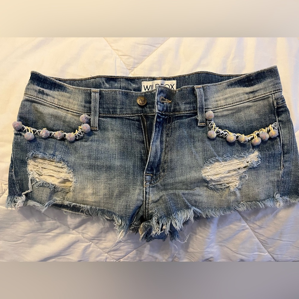 Wildfow Lara Shorts in Taboo 28